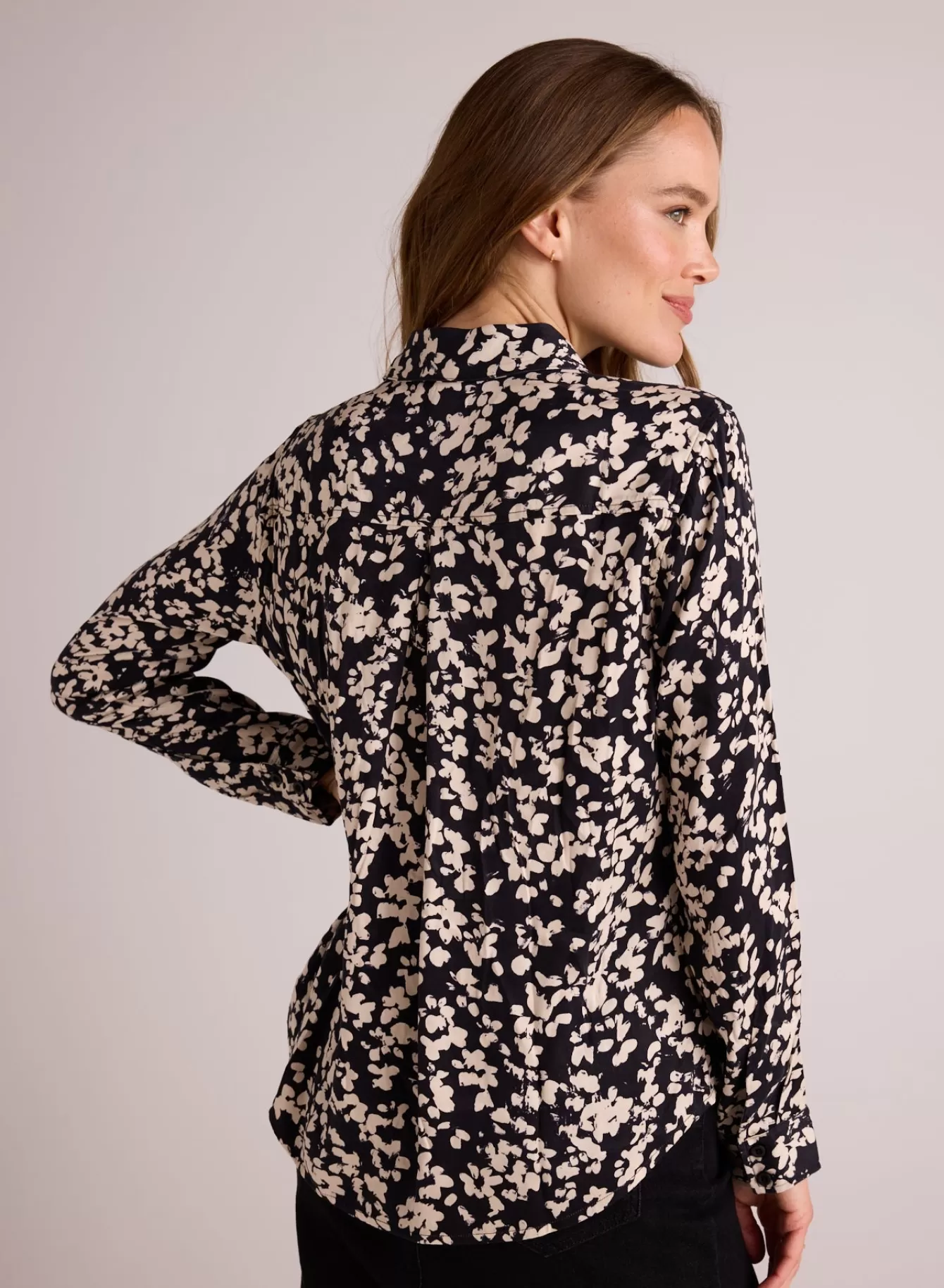 Bella Dahl Long Sleeve-Clean Shirt - Ditsy Floral Print