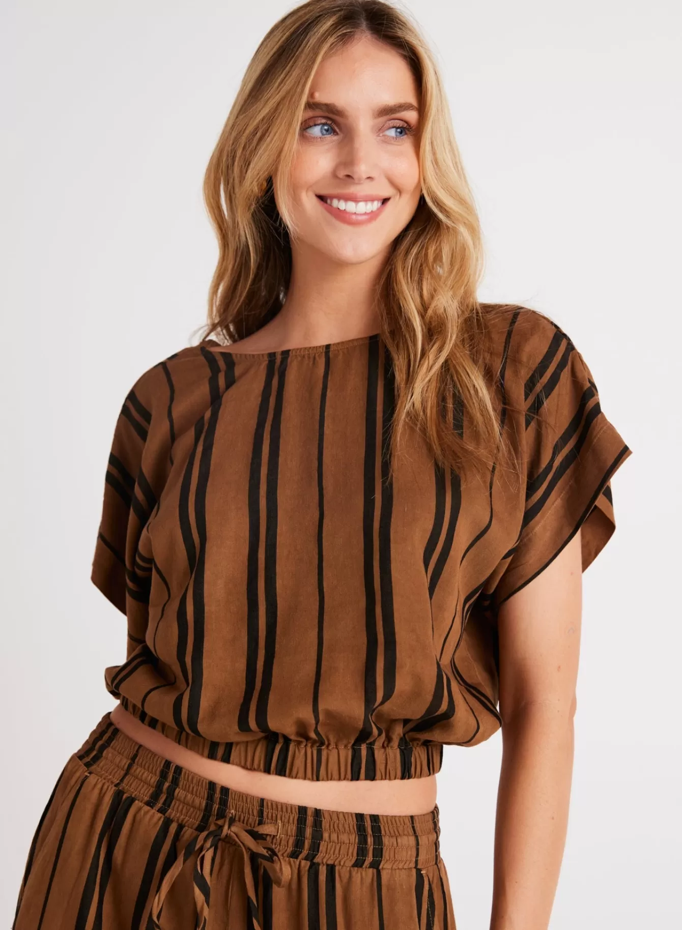 Bella Dahl Short Sleeve-Elastic Waist Blouse - Gilded Brown