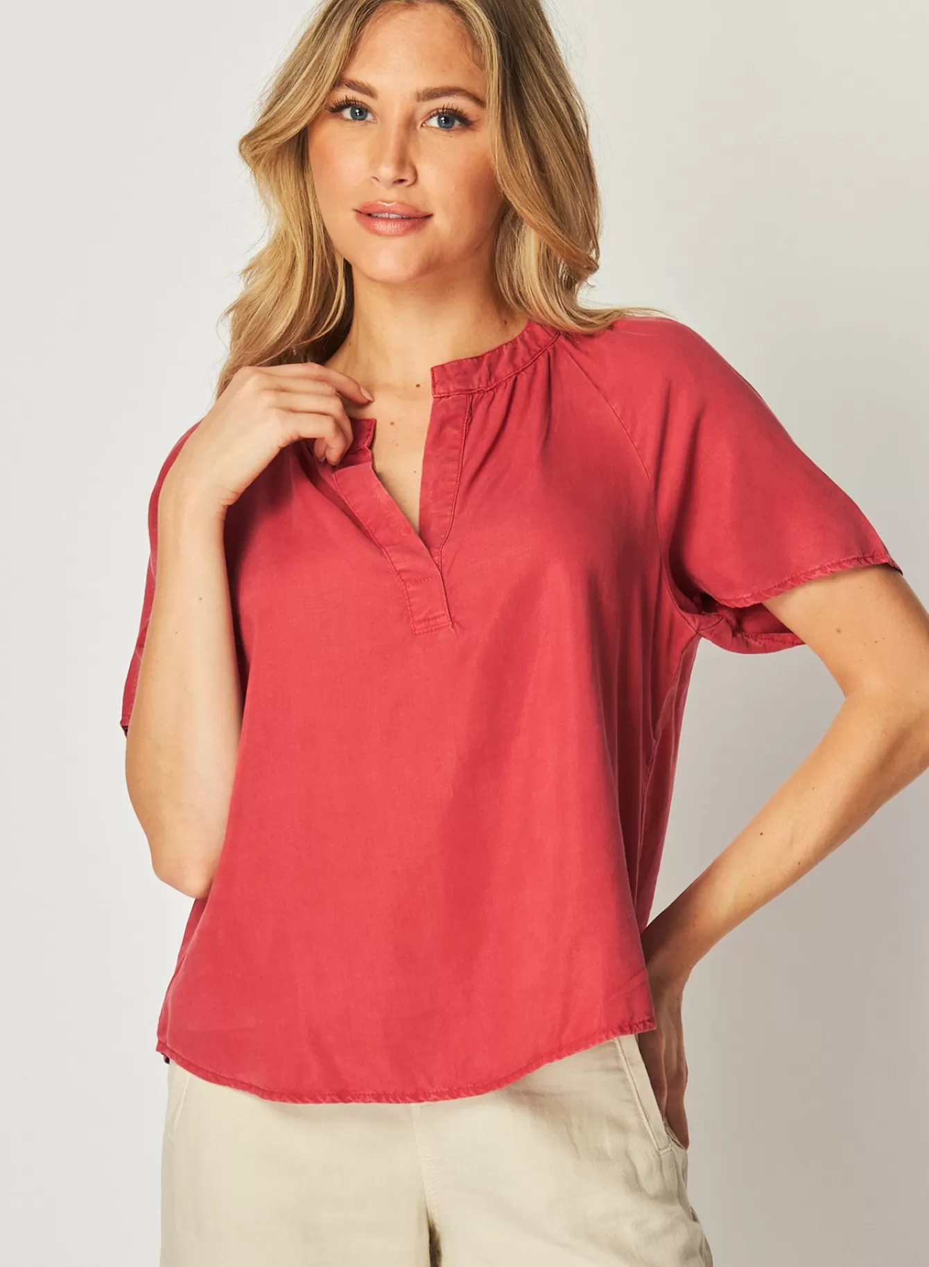 Bella Dahl Short Sleeve-Flowy Short Sleeve Pullover - Riviera Red