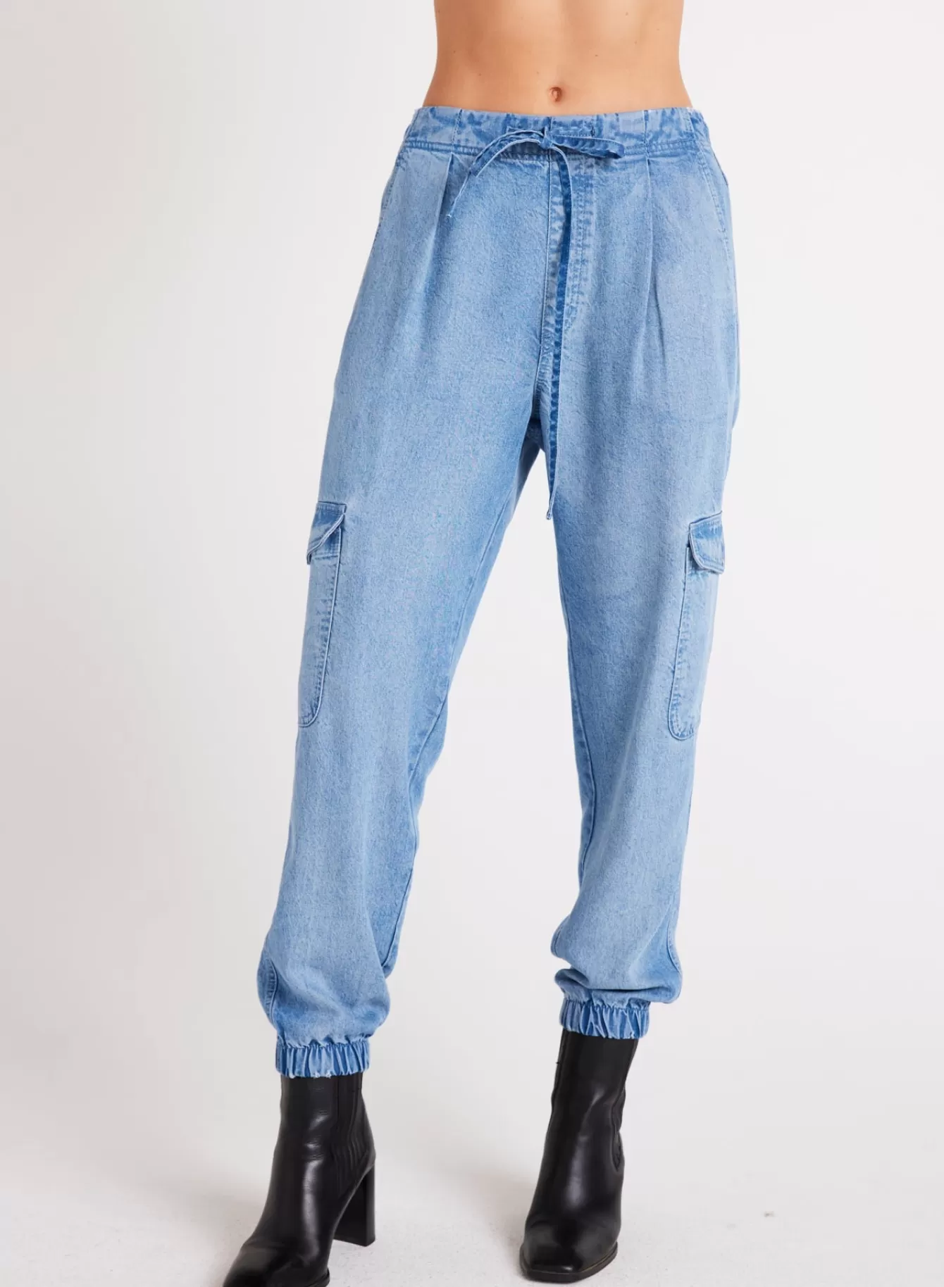 Bella Dahl Joggers-Isla Pleated Jogger - Vintage Horizon Wash