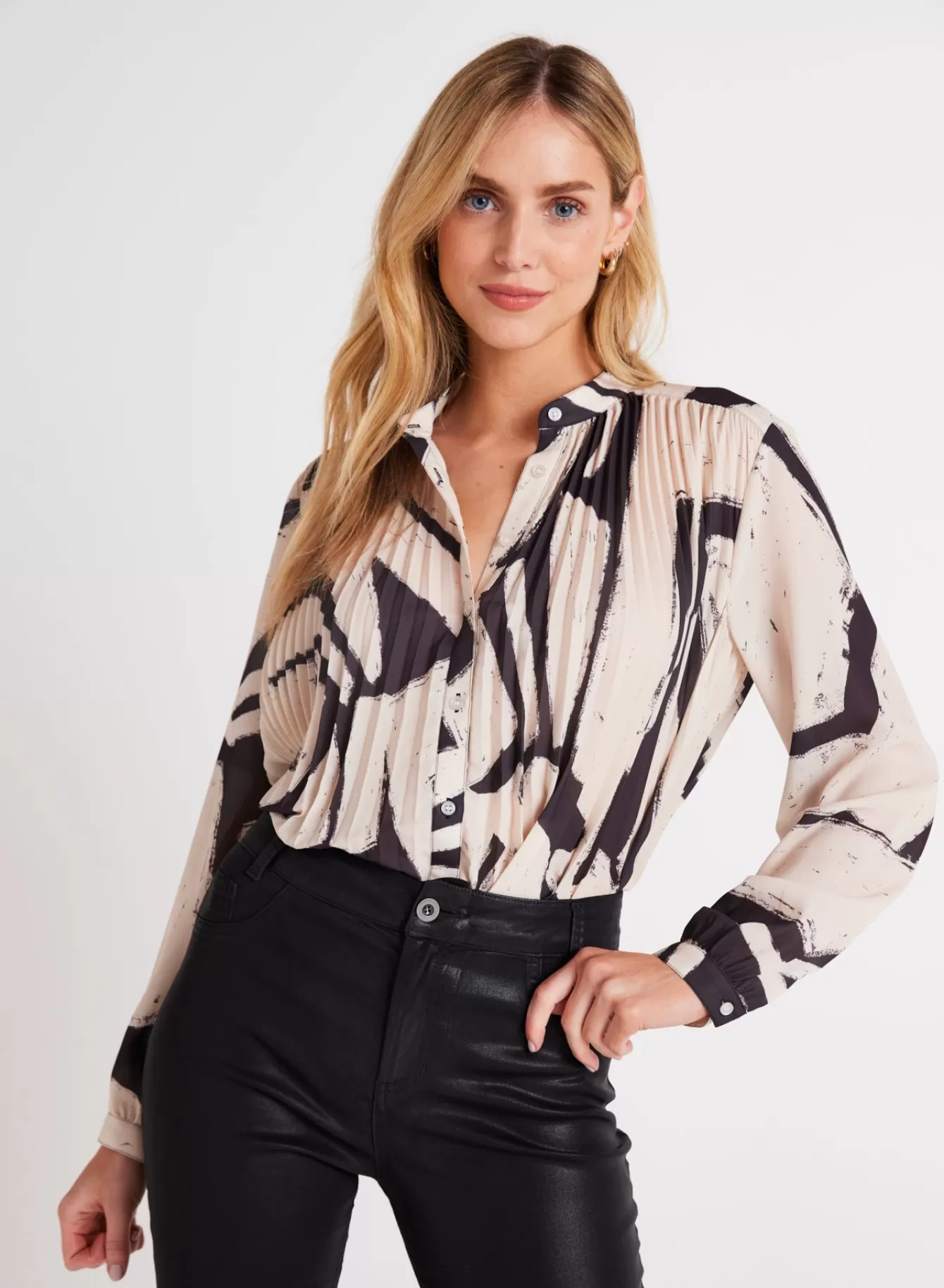 Bella Dahl Long Sleeve-Knife Pleat Button Down - Ivory Mosaic Print