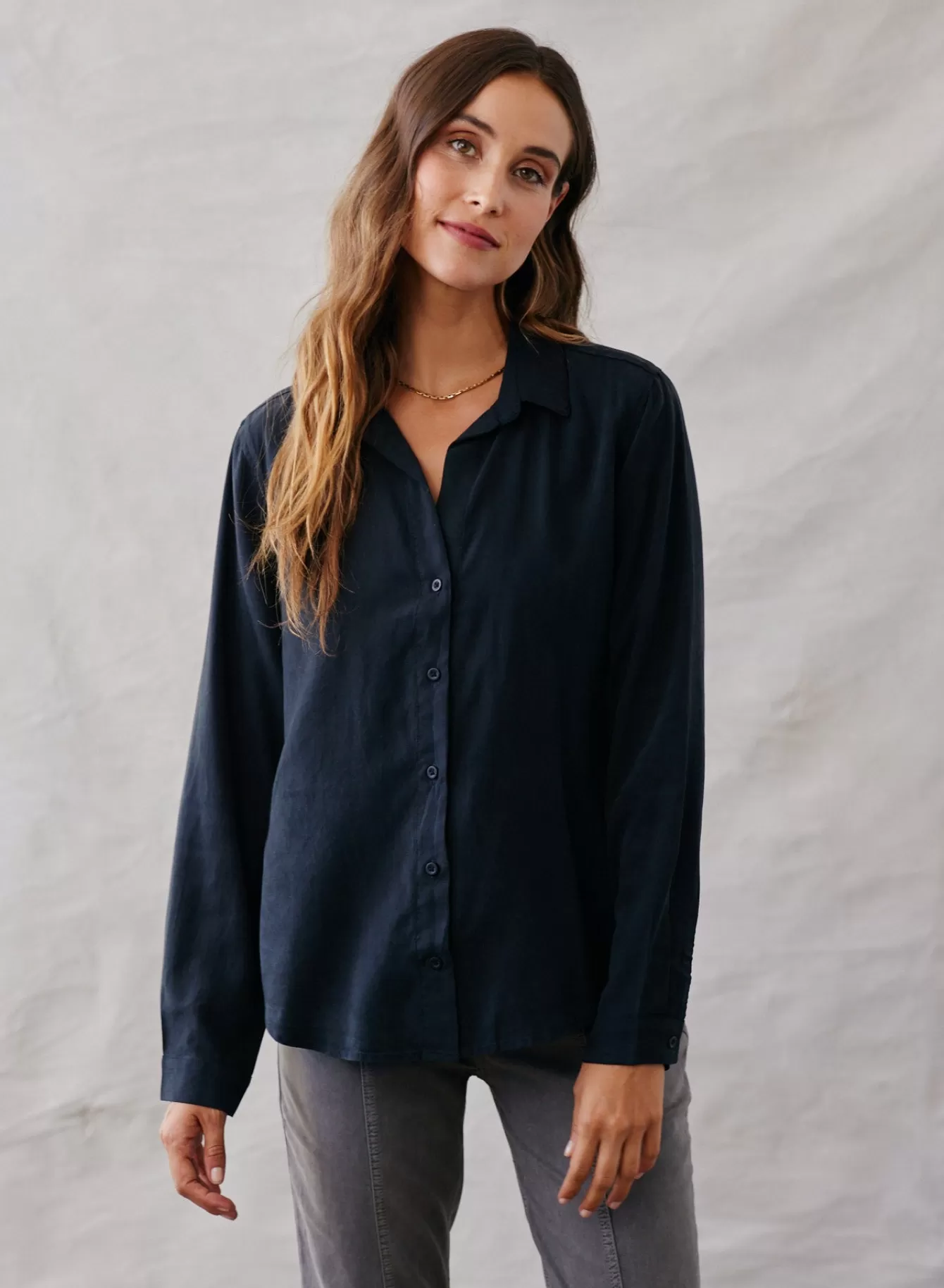 Bella Dahl Long Sleeve-Long Sleeve Classic Button Down - Vintage Black