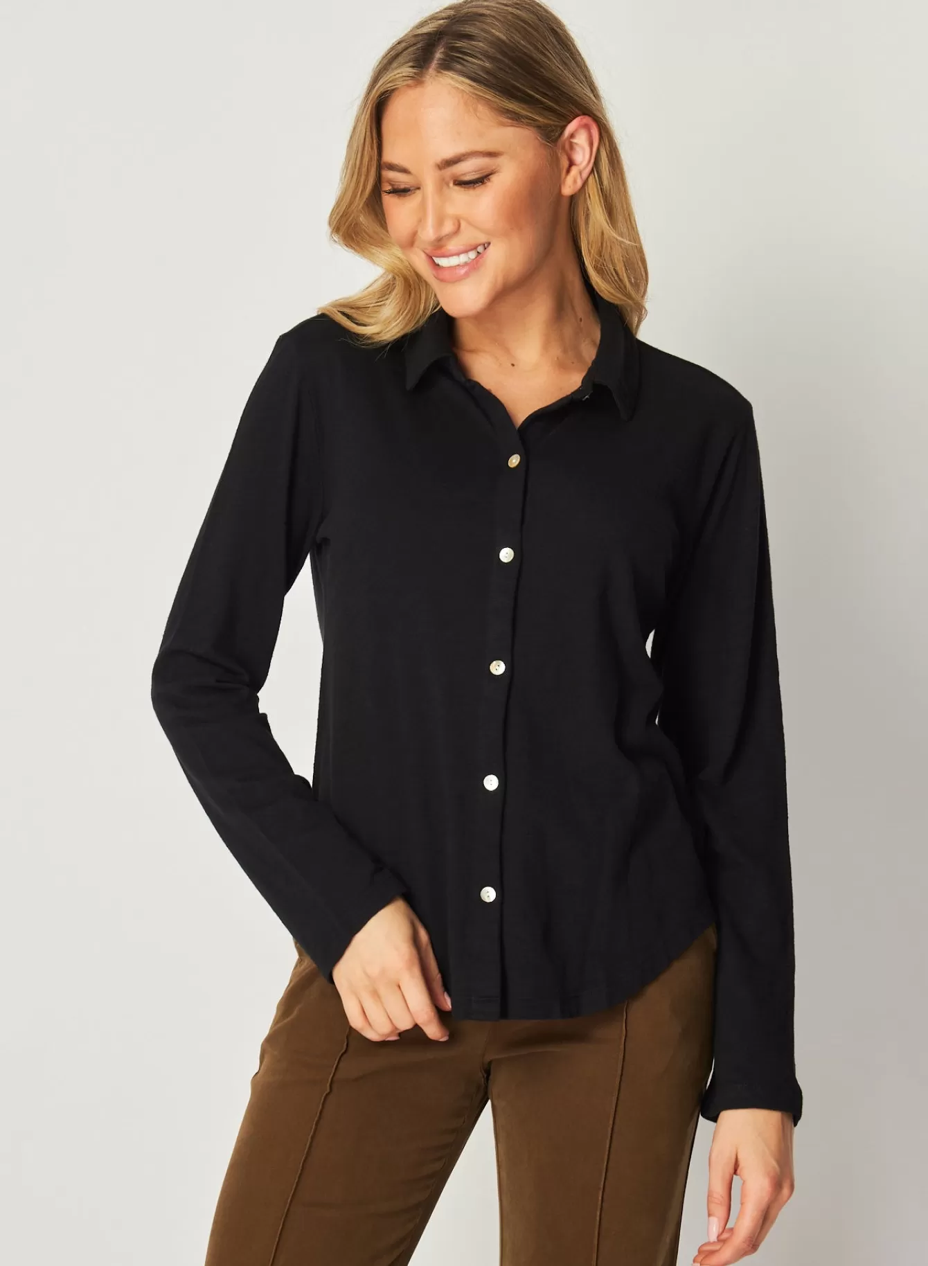 Bella Dahl Essentials Tops-Long Sleeve Knit Button Down -