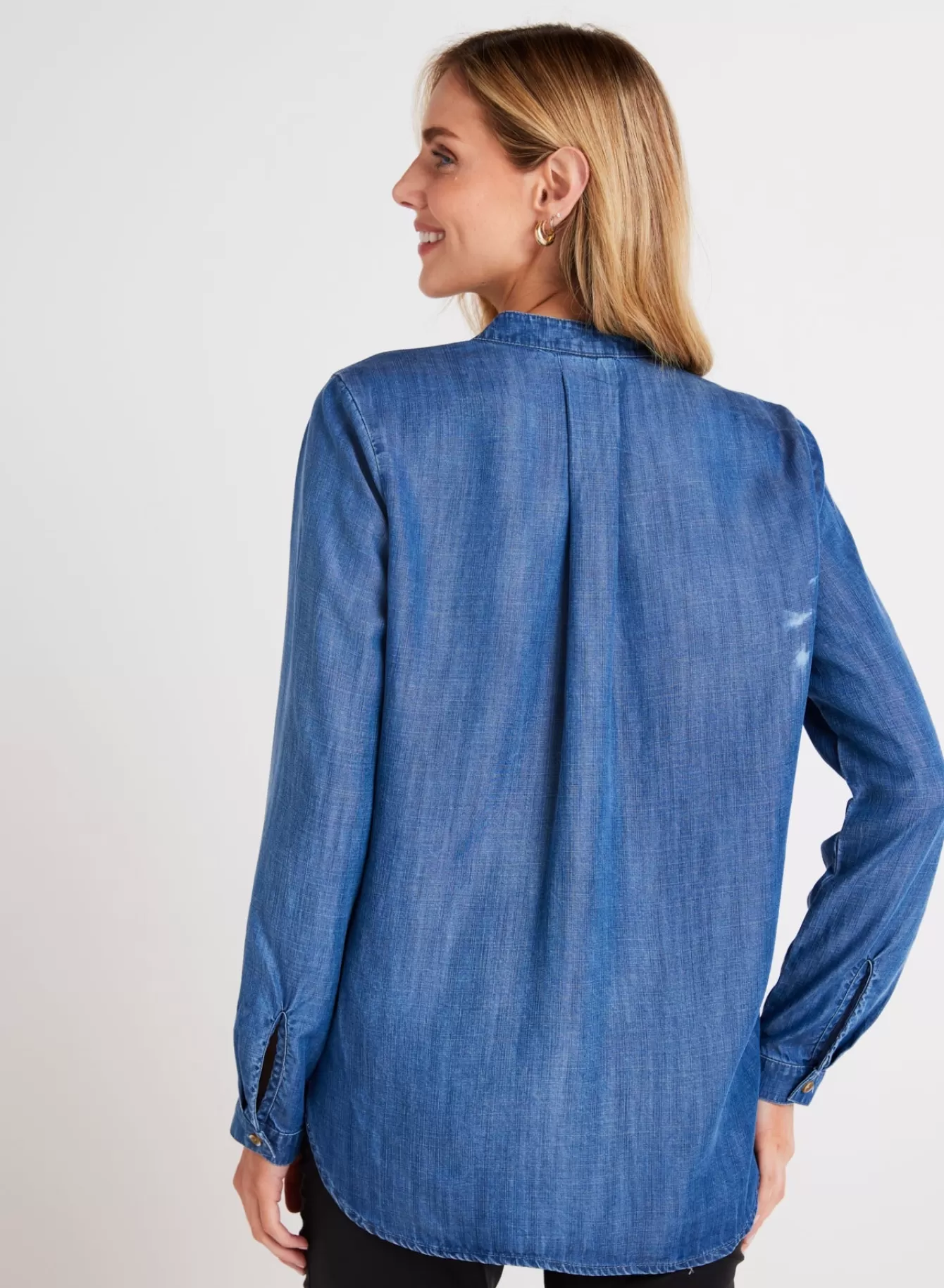 Bella Dahl Seasonal Essentials-Long Sleeve Pocket Henley - Moonlit Haze Wash