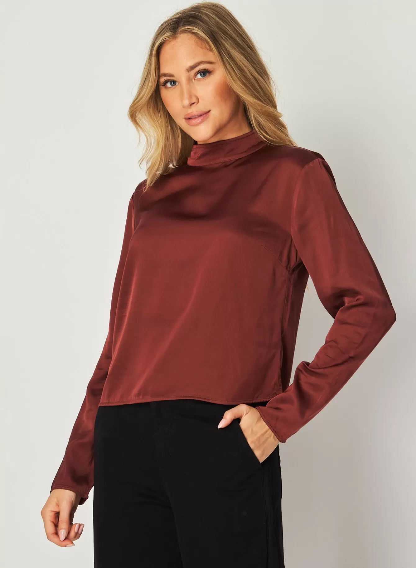 Bella Dahl Long Sleeve-Mock Neck Button Back Top - Brandy Wine