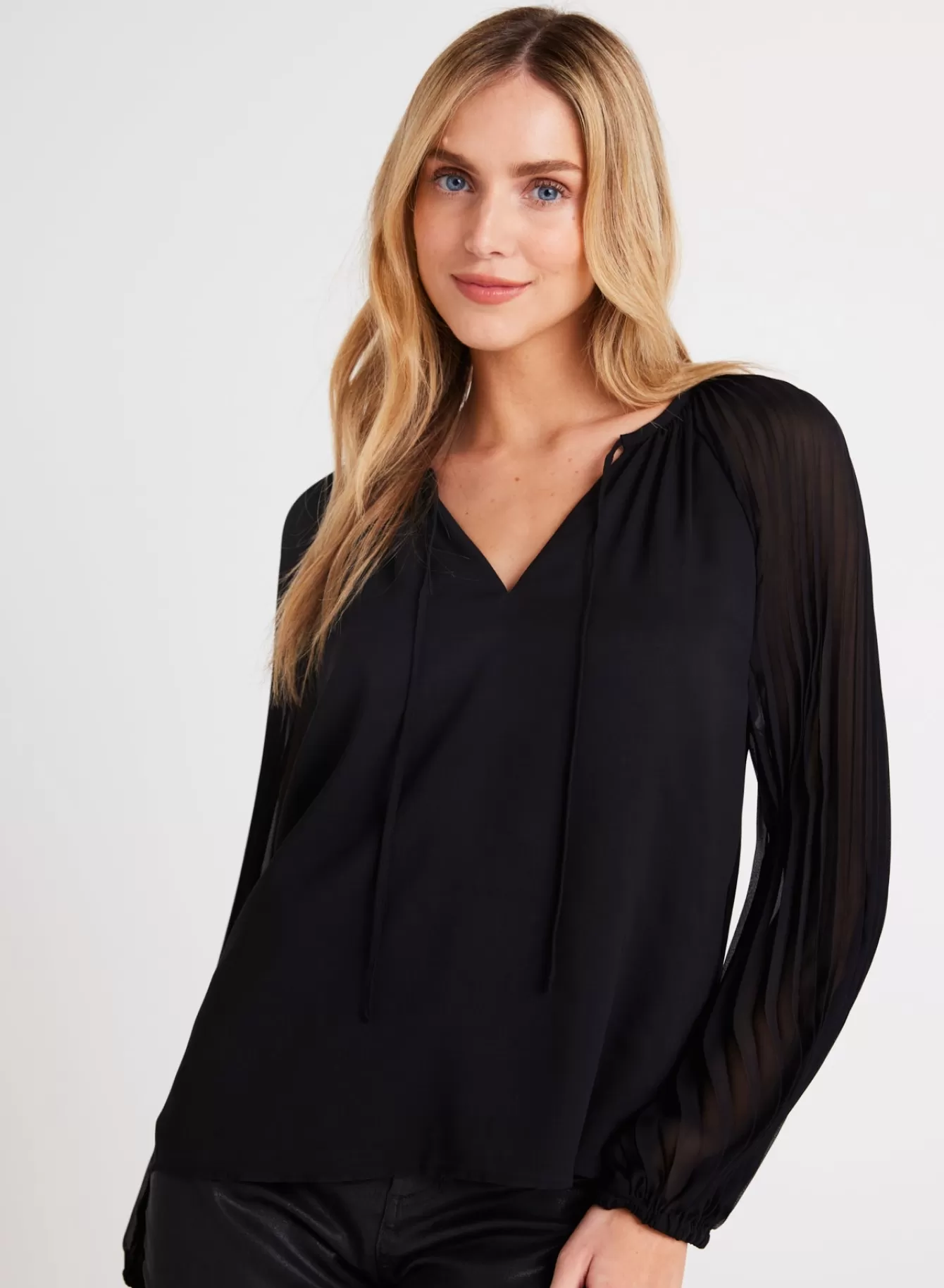 Bella Dahl Long Sleeve-Pleated Sleeve Raglan Pullover -