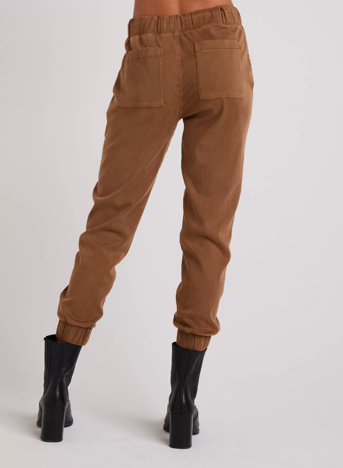 Bella Dahl Essentials Bottoms-Pocket Jogger - Twilight Gold