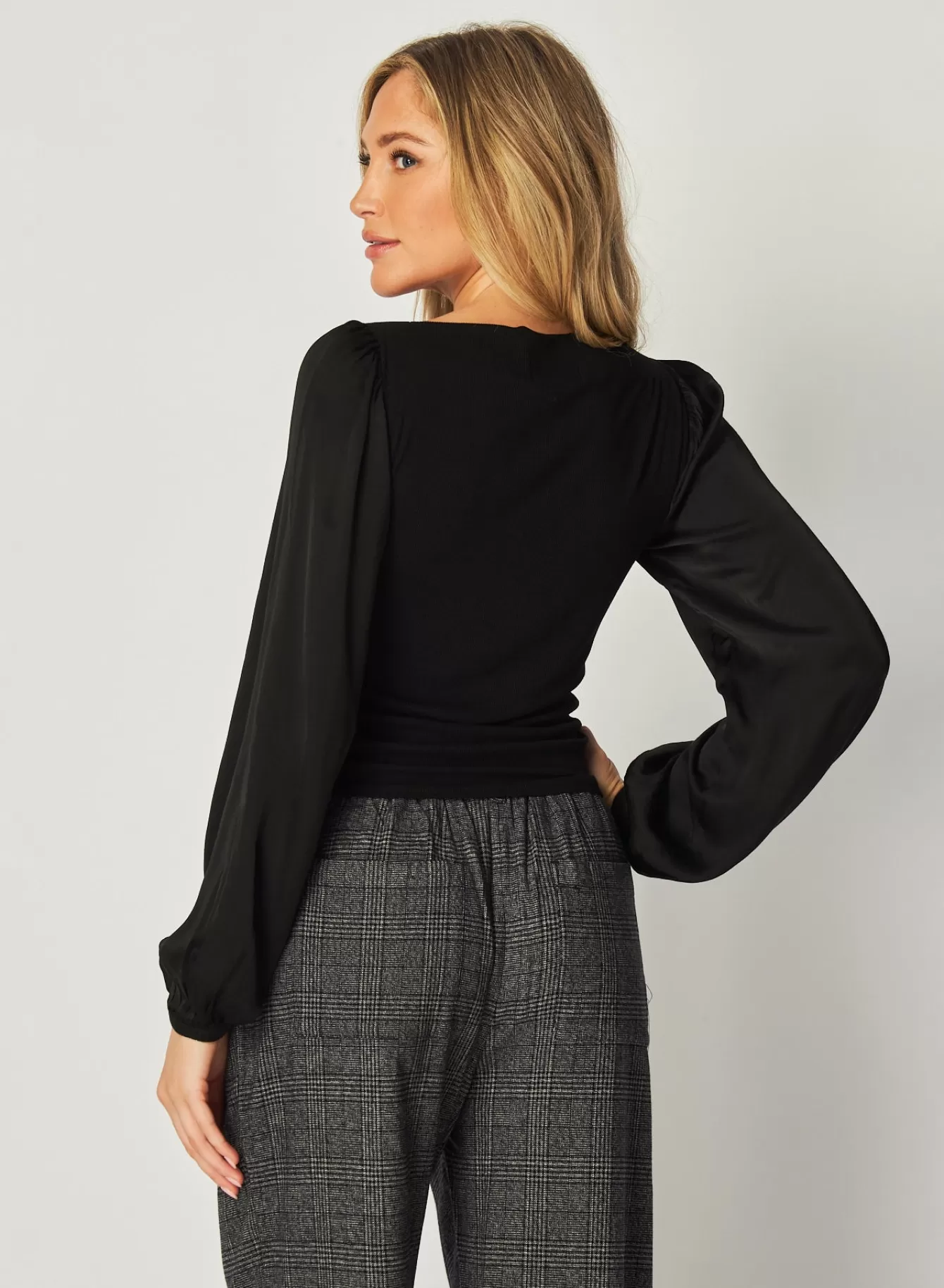 Bella Dahl Long Sleeve-Ruched Waist Flowy Sleeve Top -