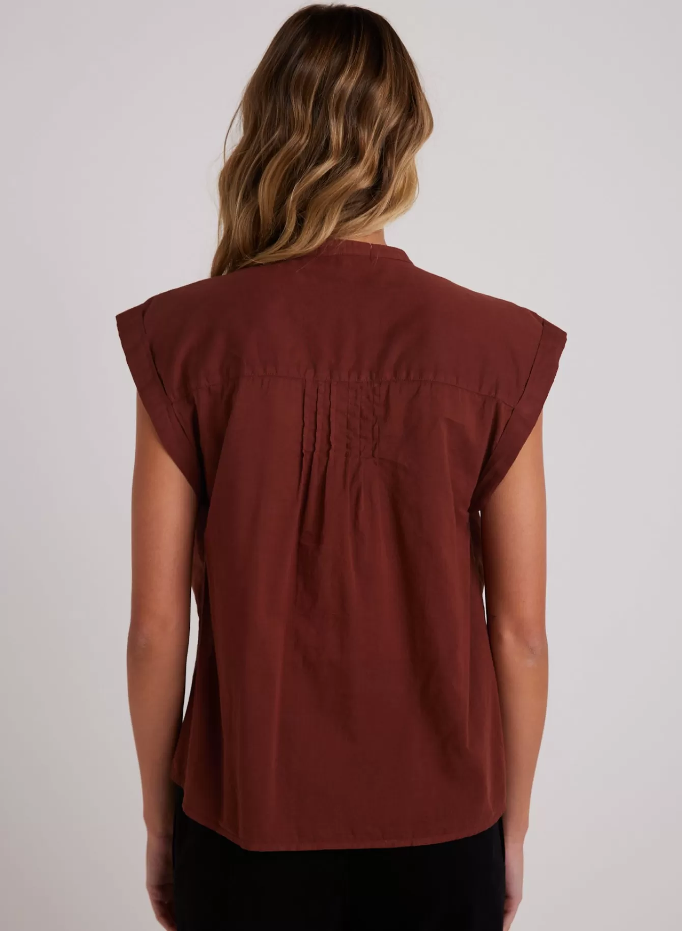 Bella Dahl Short Sleeve-Short Sleeve Pintuck Pullover - Cherry Mahogany