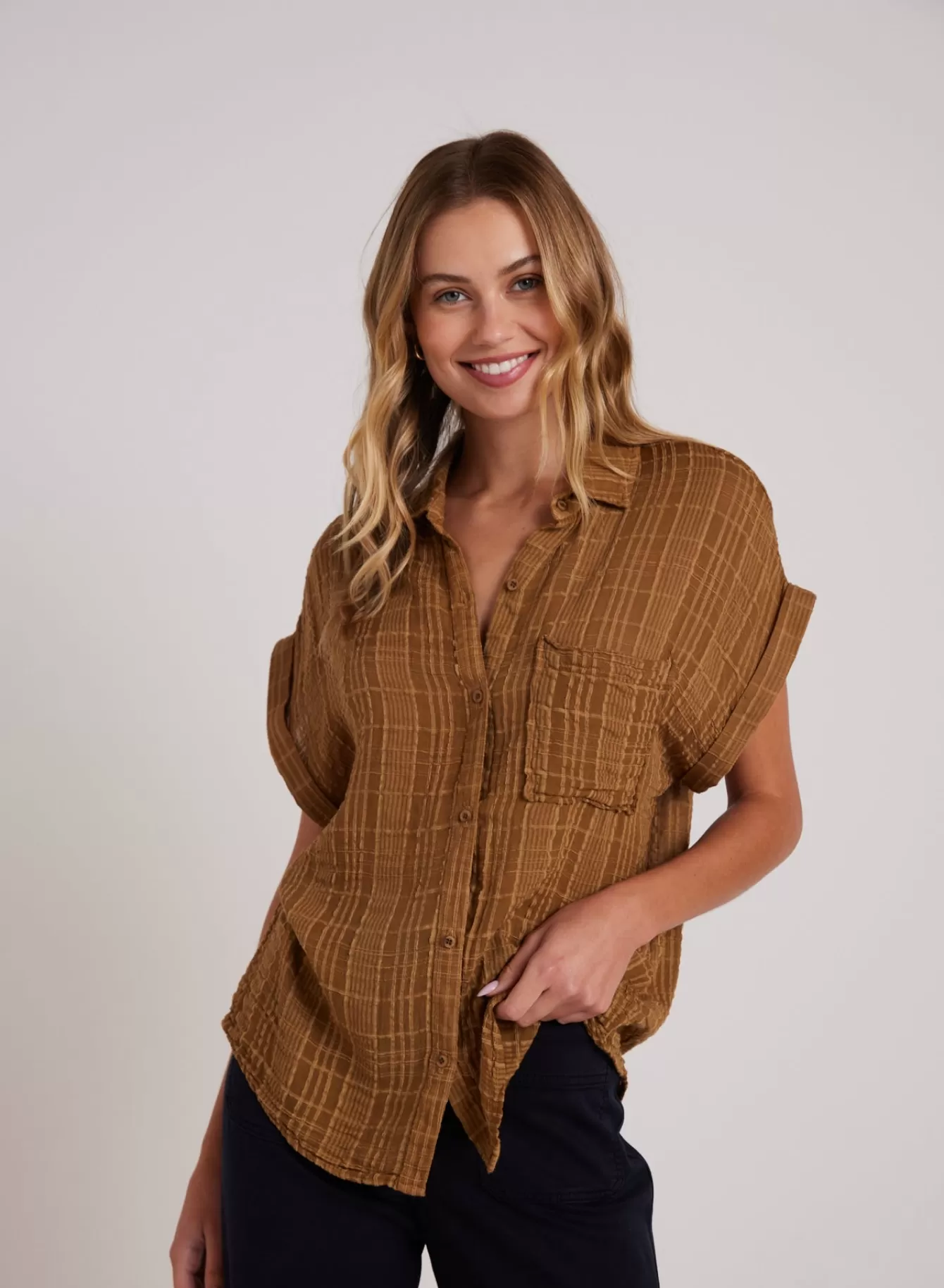 Bella Dahl Button Down-Short Sleeve Pocket Button Down - Topaz Gold