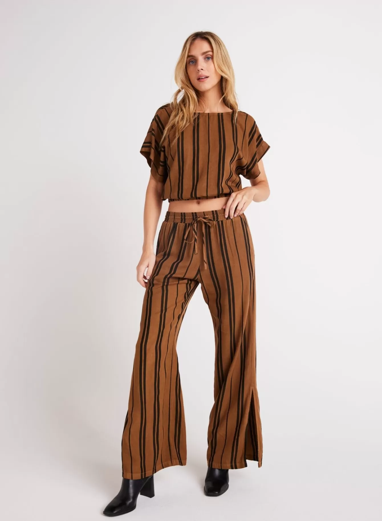 Bella Dahl Pants-Side Slit Wide Leg Pant - Gilded Brown