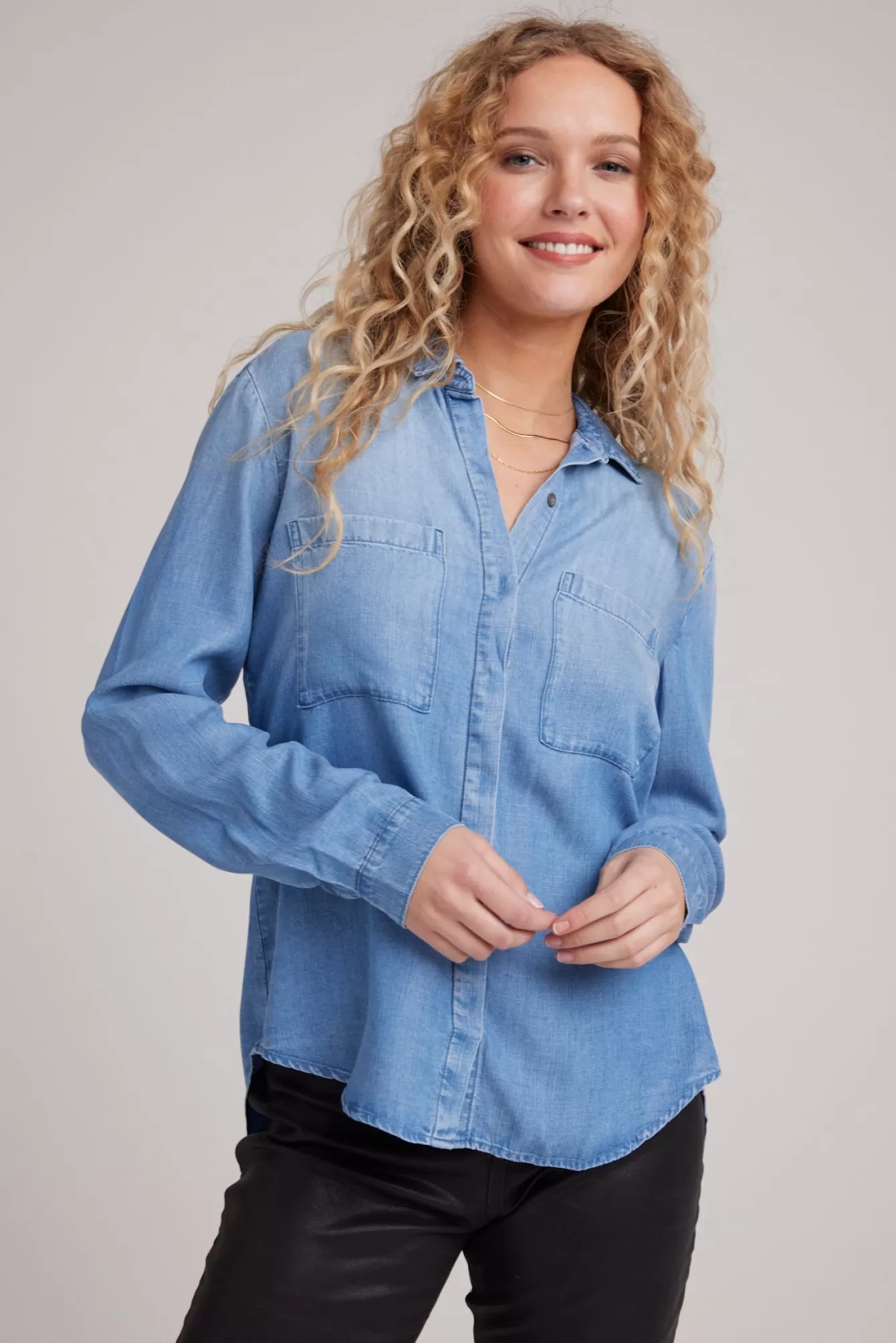 Bella Dahl Essentials Tops-Two Pocket Classic Button Down - Medium Ombre Wash