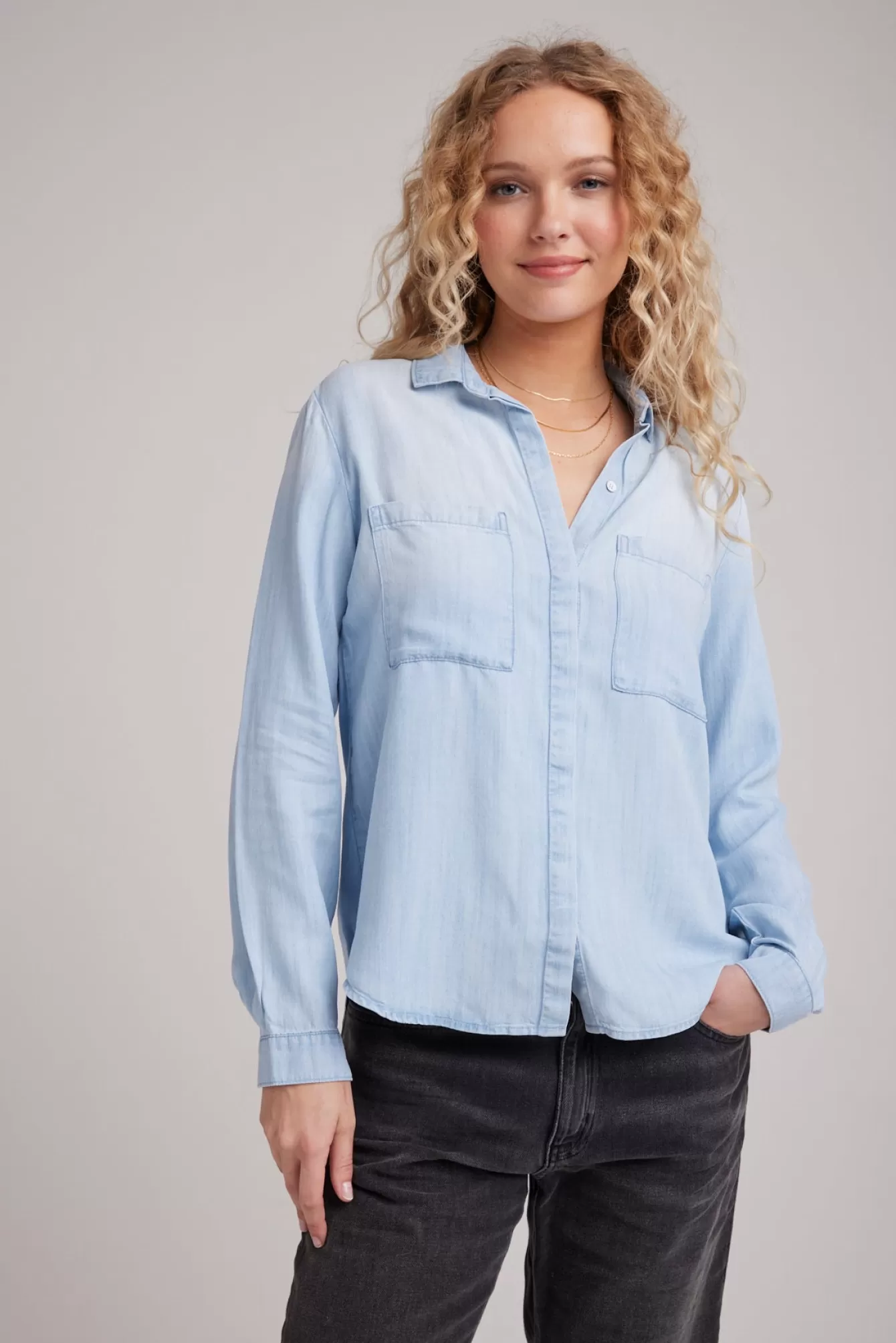 Bella Dahl Essentials Tops-Two Pocket Classic Button Down - Sunbleach Wash