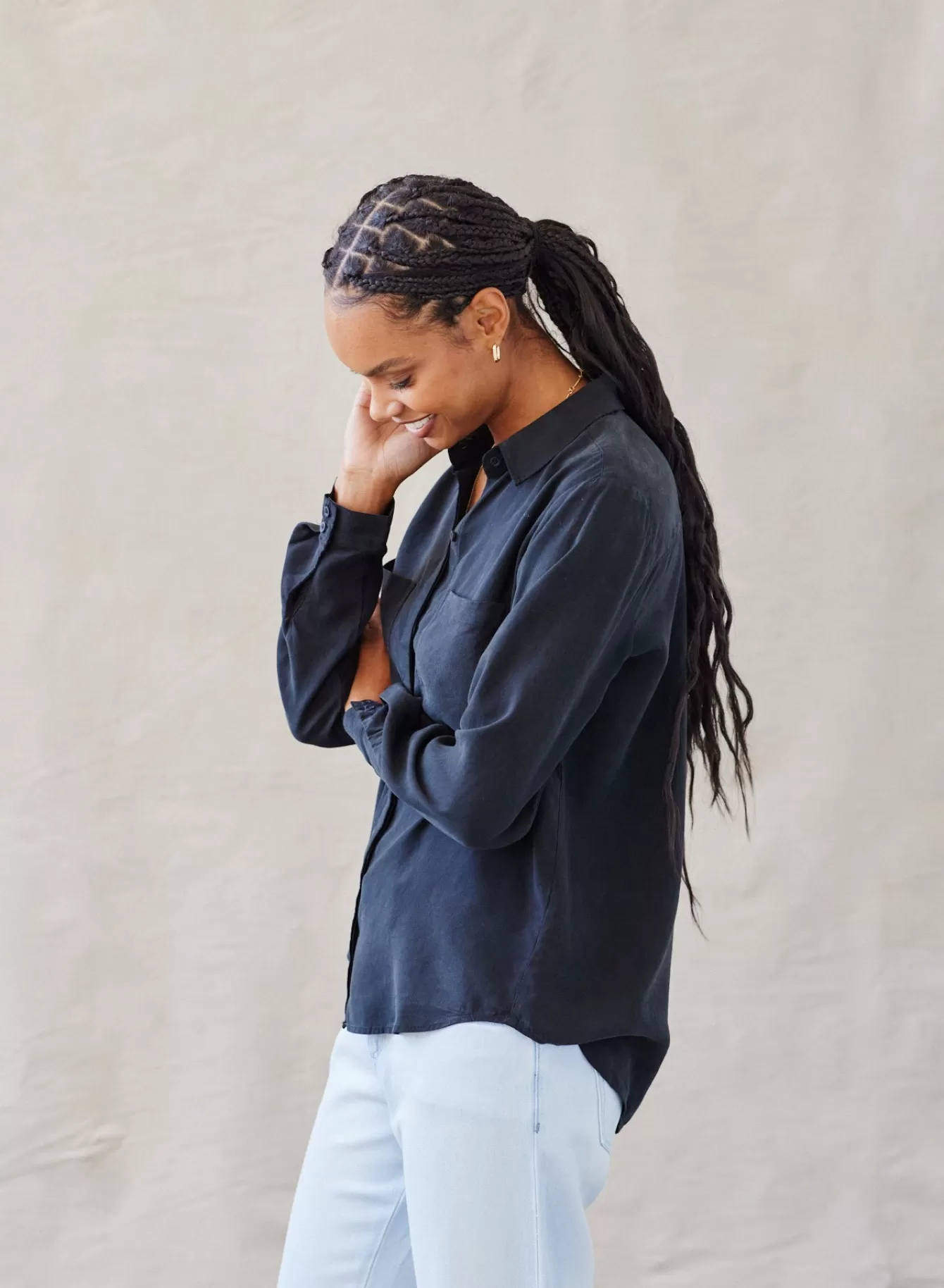 Bella Dahl Long Sleeve-Two Pocket Classic Button Down - Vintage Black