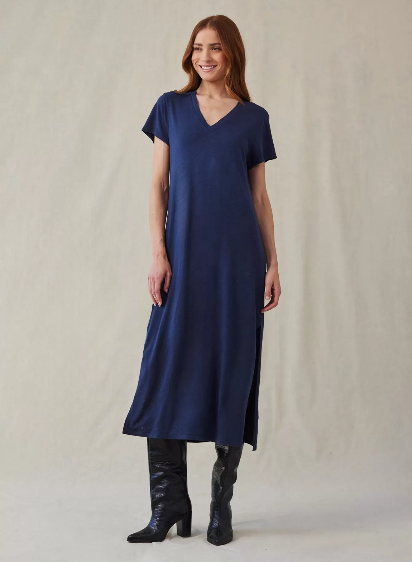 Bella Dahl Seasonal Essentials-V-Neck Knit Maxi Dress - Endless Sea