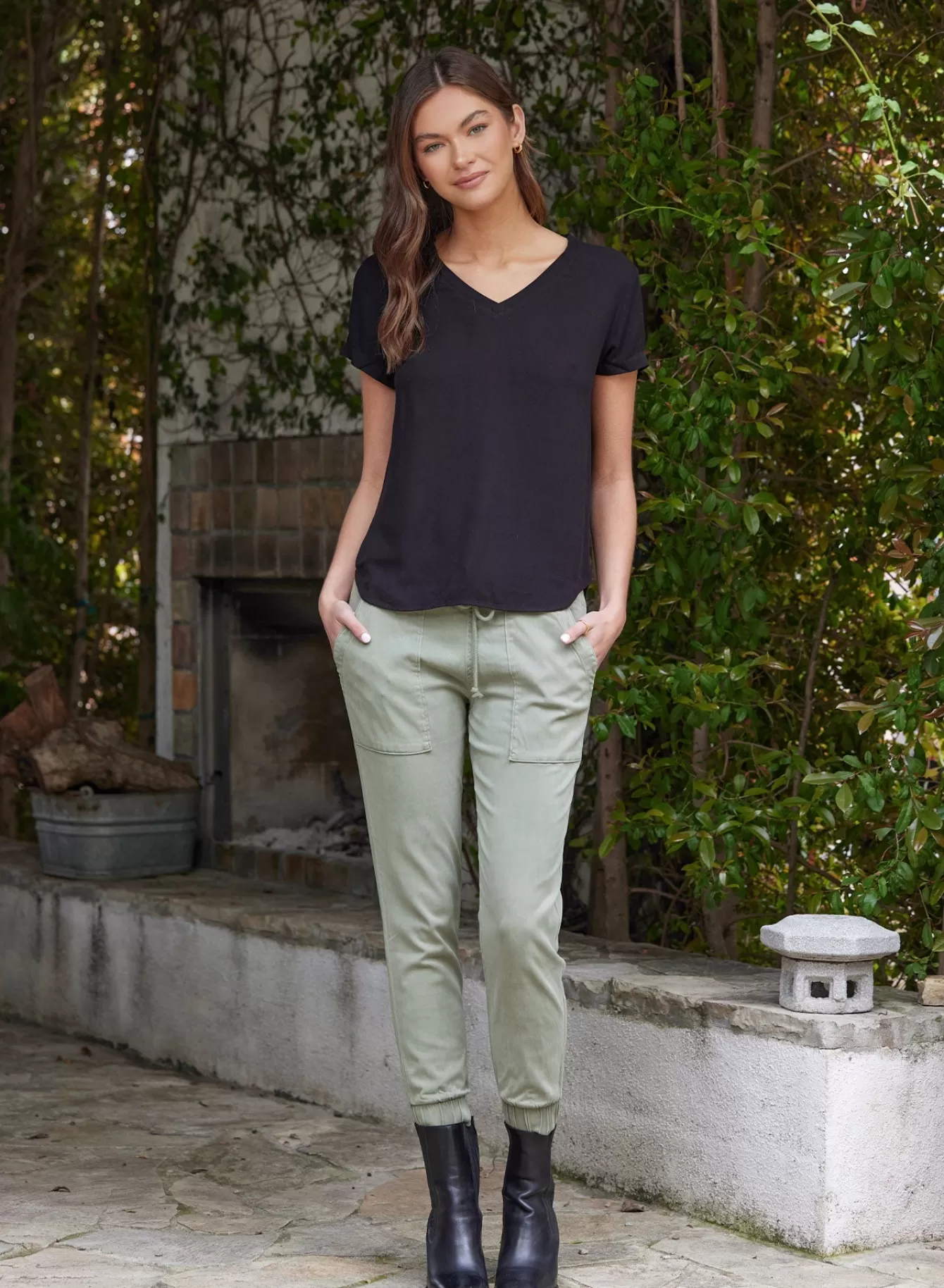 Bella Dahl Essentials Tops-V-Neck Tee - Vintage Black